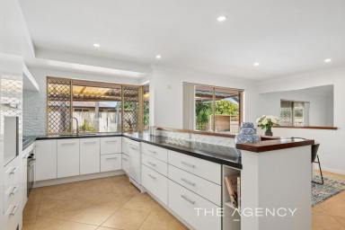 House For Sale - WA - Greenmount - 6056 - FEATURE PACKED FAMILY HOME!  (Image 2)