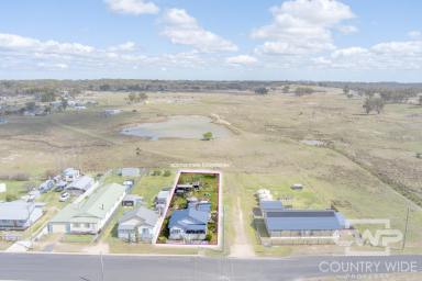 House For Sale - NSW - Emmaville - 2371 - A Comfortable Cottage with Plenty of Outdoor Space  (Image 2)