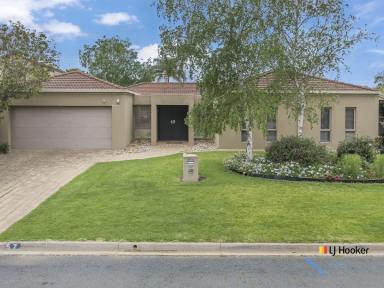 House For Sale - VIC - Echuca - 3564 - A home designed for every stage of life  (Image 2)