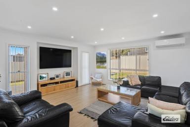 House For Lease - NSW - Lake Heights - 2502 - Spacious Family Home with Modern Comfort & Entertaining (Image 2)