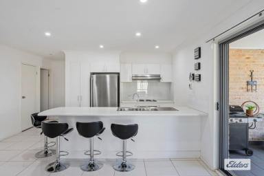 House For Lease - NSW - Lake Heights - 2502 - Spacious Family Home with Modern Comfort & Entertaining (Image 2)
