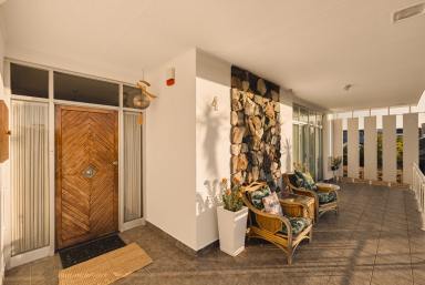 House For Sale - WA - Dianella - 6059 - A fascinating connection to Perth’s mid-century architectural history.  (Image 2)