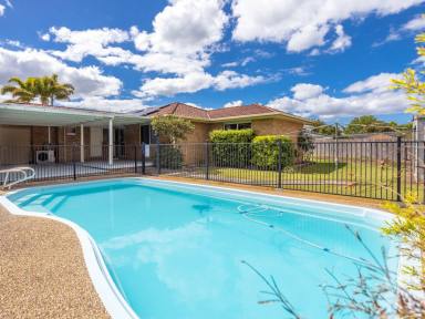 House For Sale - NSW - Taree - 2430 - QUIET CUL-DE-SAC LIVING WITH SPACE, SHED & POOL  (Image 2)