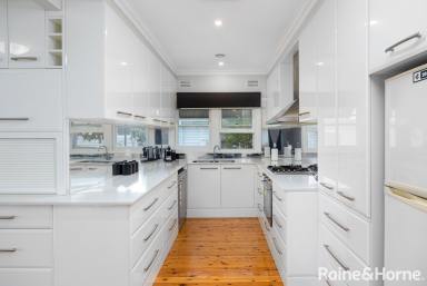 House For Sale - NSW - Turvey Park - 2650 - Neat and Sweet  (Image 2)