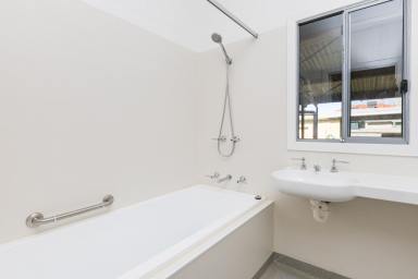 House For Sale - VIC - Mildura - 3500 - Great Starter! (Image 2)