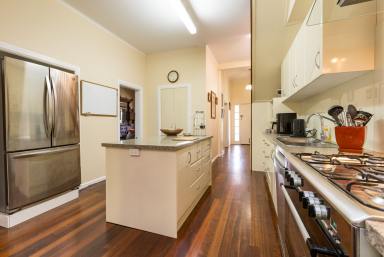 House For Sale - VIC - Mildura - 3500 - A Charming Family Home - Centrally Located! (Image 2)