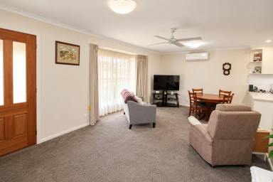 Unit For Sale - VIC - Rochester - 3561 - QUALITY TWO-BEDROOM UNIT IN PRIME LOCATION  (Image 2)