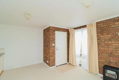 House For Lease - TAS - Longford - 7301 - Welcome home  (Image 2)