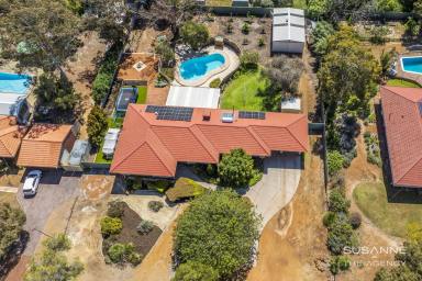 House For Sale - WA - Lesmurdie - 6076 - Relaxed Hills Living with Space to Enjoy  (Image 2)