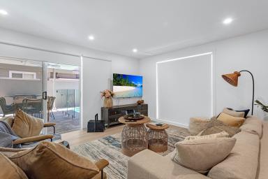 House For Sale - NSW - Huskisson - 2540 - Coastal Luxury & Relaxed Huskisson Living  (Image 2)