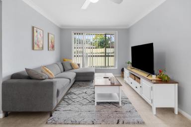 Duplex/Semi-detached For Sale - NSW - Raymond Terrace - 2324 - WELL-PRESENTED VILLA WITH FLEXIBLE LIVING  (Image 2)