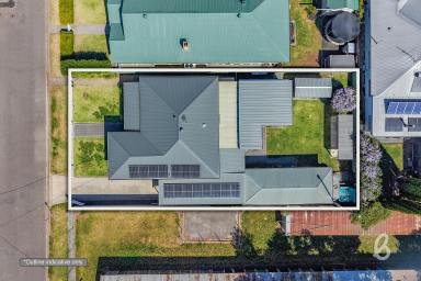 House For Sale - NSW - Singleton - 2330 - Character, Comfort & Effortless Entertaining  (Image 2)