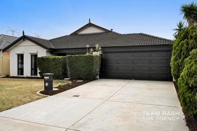 House For Sale - WA - Bennett Springs - 6063 - A Perfect Blend of Comfort, Convenience and Lifestyle in the Heart of Bennett Springs!  (Image 2)