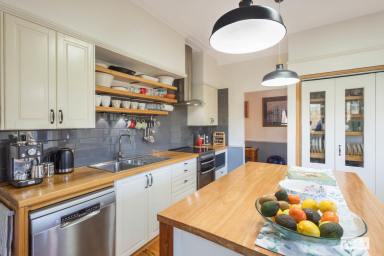 House For Sale - NSW - Bega - 2550 - 1960's CHARM - MODERN LIVING  (Image 2)