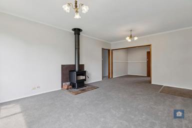 House For Sale - VIC - Colac - 3250 - A Little Charm, A Lot of Potential…  (Image 2)