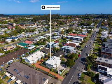 Townhouse For Sale - NSW - Coffs Harbour - 2450 - A Location That Makes Life Easy (Image 2)