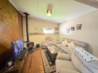 House For Sale - NSW - Goulburn - 2580 - Character, Convenience & Investment Potential (Image 2)