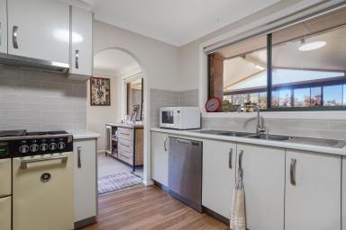 Lifestyle For Sale - NSW - Canowindra - 2804 - GREAT HOME – BIG SHED – 12.47 ACRES  (Image 2)