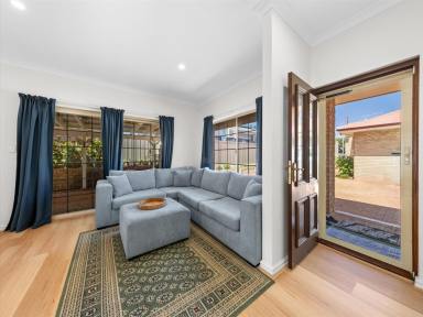Unit For Sale - WA - Bicton - 6157 - LOW MAINTENANCE GEM IN A CONVENIENT LOCATION! (Image 2)