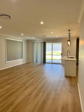 House For Lease - NSW - Tamworth - 2340 - Brand New Luxury Living in Prestigious Eagle View Estate  (Image 2)