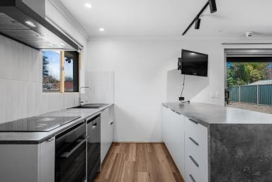 House For Sale - WA - Kiara - 6054 - The Perfect Blend of Location, Lifestyle & Low-Maintenance Living ! (Image 2)
