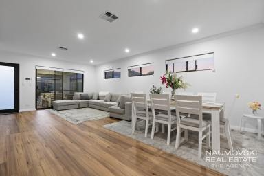 House For Sale - WA - Nollamara - 6061 - STYLISH 4 BEDROOM FAMILY HOME!  (Image 2)