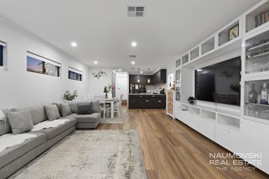 House For Sale - WA - Nollamara - 6061 - STYLISH 4 BEDROOM FAMILY HOME!  (Image 2)