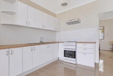 Unit For Sale - SA - Barmera - 5345 - Picturesque Resort-Style Living Just Steps from Lake Bonney!  (Image 2)