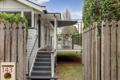 House For Sale - QLD - East Toowoomba - 4350 - Character, charm and endless possibilities - Caledonian Estate (Image 2)
