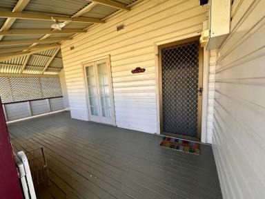House For Lease - NSW - Grafton - 2460 - CONVENIETLY LOCATED COTTAGE ON OLIVER STREET  (Image 2)