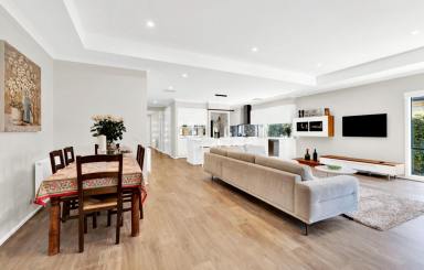 House For Sale - VIC - Bentleigh East - 3165 - Spacious Modern Family Living in Prime McKinnon High School Zone (Image 2)