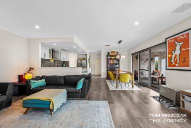 House For Sale - WA - East Cannington - 6107 - HIGH-SPEC LIVING WITH A TOUCH OF LUXURY! (Image 2)