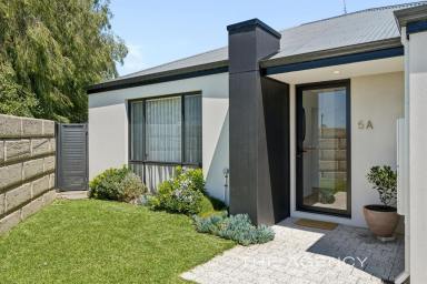 House For Sale - WA - Padbury - 6025 - The Art of Easy Living! (Image 2)