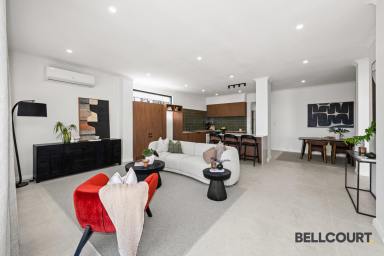House For Sale - WA - Fremantle - 6160 - ELEVATED COASTAL LIVING (Image 2)