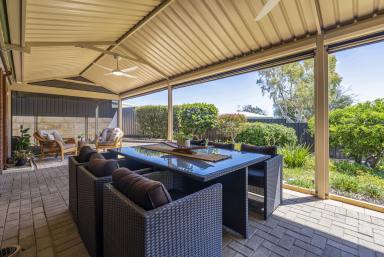 House For Sale - WA - Falcon - 6210 - BEACHSIDE BLISS !!  (Image 2)