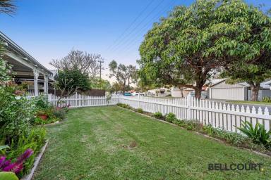 House For Sale - WA - Kensington - 6151 - CLASSIC CHARM, MODERN LIVING  (Image 2)