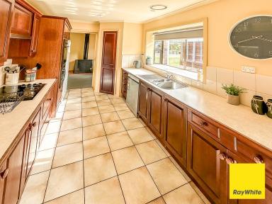 House For Lease - VIC - Port Welshpool - 3965 - Family Home Available Immediately  (Image 2)