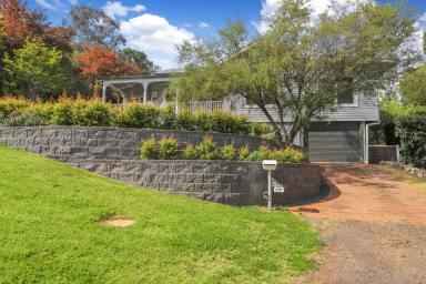 House For Sale - NSW - Tumut - 2720 - Timeless Charm with Space for More!  (Image 2)