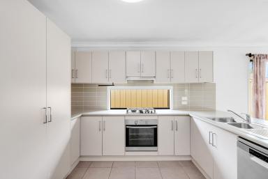 House For Sale - VIC - Mildura - 3500 - Room to Live, Space to Enjoy, Without the Yard Work  (Image 2)