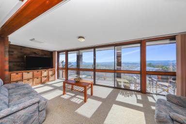 House For Sale - NSW - Tumut - 2720 - Elevated Living with Stunning Tumut Views (Image 2)