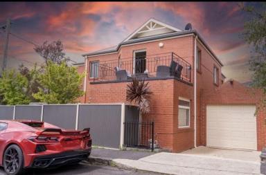 House For Lease - VIC - Geelong West - 3218 - Fully Furnished Executive Residence in the Heart of Geelong West  (Image 2)