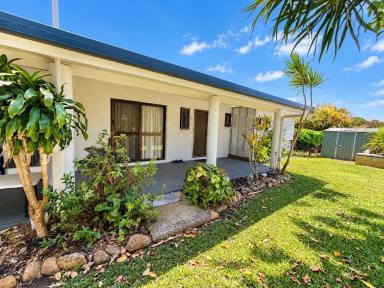 House For Sale - QLD - Tully Heads - 4854 - Your Own Seaside Escape in Tully Heads! (Image 2)