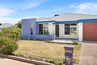 House For Sale - WA - Seville Grove - 6112 - Feels Like Your Next Family Home! (Image 2)