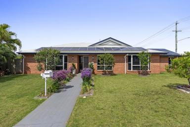 House For Sale - QLD - Middle Ridge - 4350 - A Welcoming Home with Room for Everyone  (Image 2)