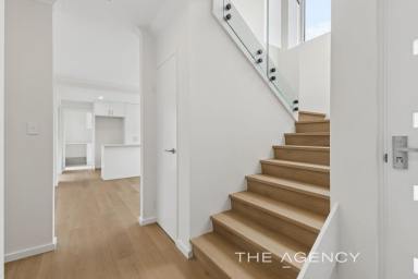 Townhouse For Sale - WA - Inglewood - 6052 - Brand New Home in a Standout Location!  (Image 2)