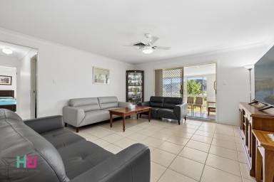 House For Sale - NSW - Wallerawang - 2845 - Immaculate Family Living with Space, Comfort & a Stunning Rural Outlook  (Image 2)