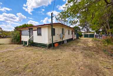 House For Sale - QLD - Biggenden - 4621 - 2 BEDROOM COTTAGE WITH SHED  (Image 2)
