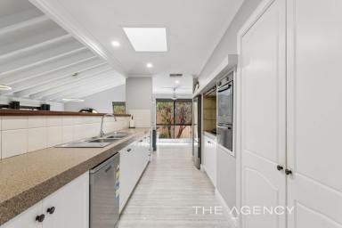 House For Sale - WA - Warwick - 6024 - Marvellous on Moffat! (Image 2)