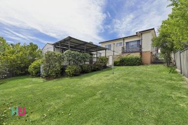 House For Sale - NSW - Lithgow - 2790 - Immaculately Presented Home with Multiple Living Areas  (Image 2)