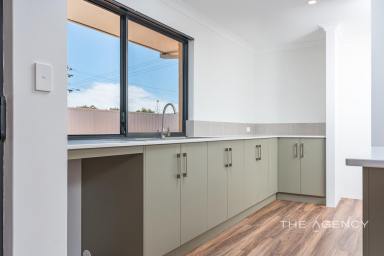 House For Sale - WA - Webberton - 6530 - Brand New, Turnkey & Ready for Christmas!  (Image 2)